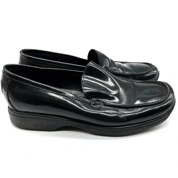 COACH-Patent Leather Rita Loafer SIZE 34 BLACK Slip On Casual  Round-ish Toe - Picture 1 of 5